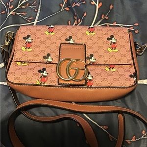 🔥🎄🔥CLASSIC CROSSBODY🎄🔥🎄